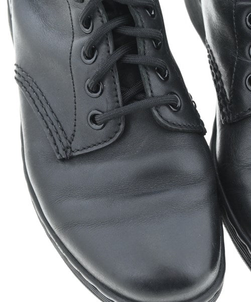 Dr.Martens 靴子