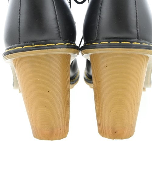 Dr.Martens 靴子