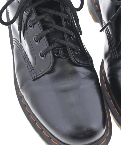 Dr.Martens 靴子
