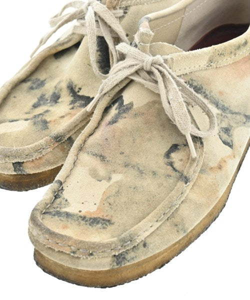 clarks 靴子