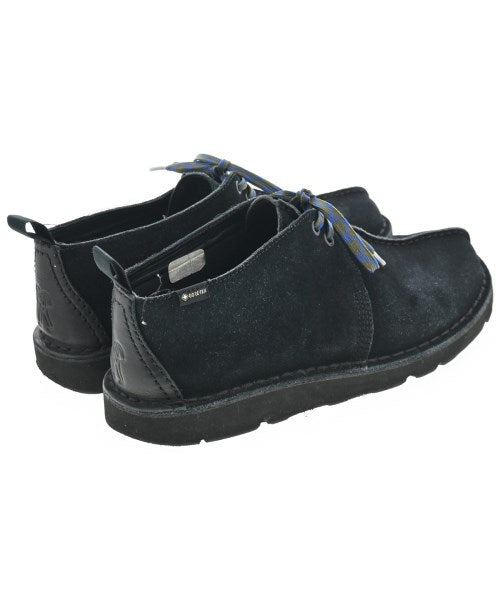 clarks 靴子