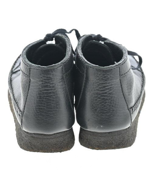 clarks 靴子