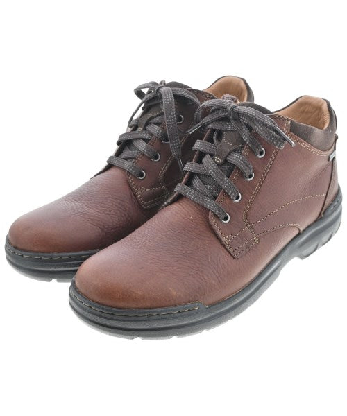 clarks 靴子