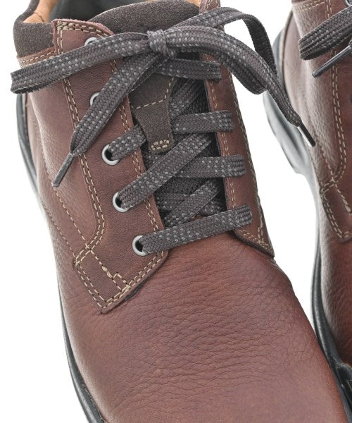 clarks 靴子