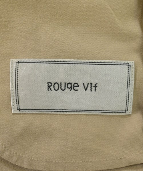 Rouge vif 風衣