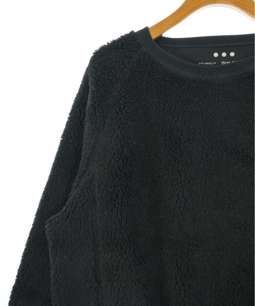 three dots 運動衫