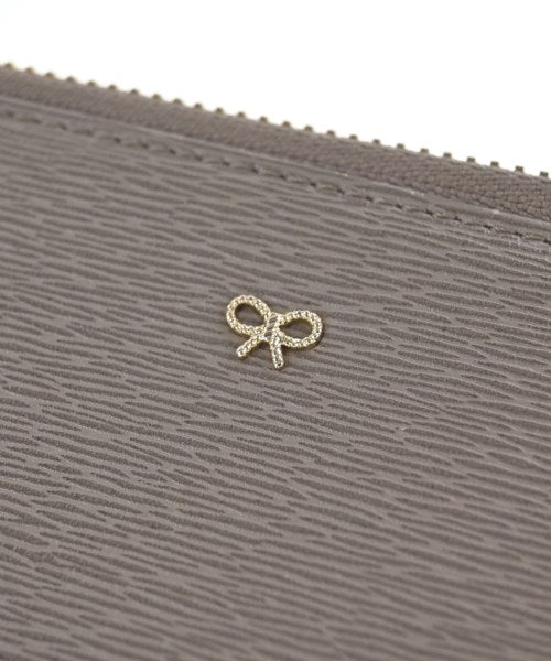 ANYA HINDMARCH 小袋