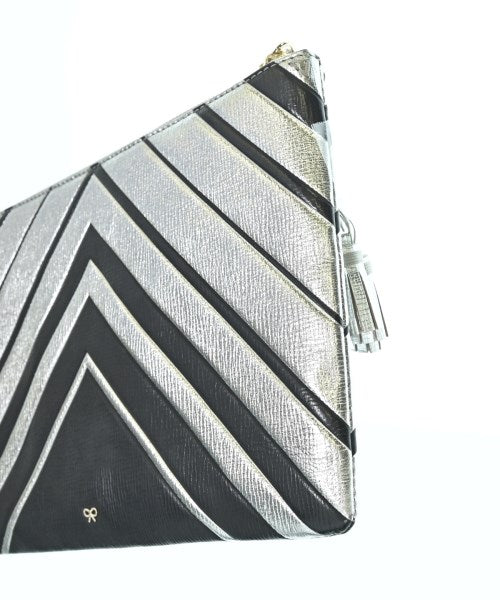ANYA HINDMARCH 手拿包