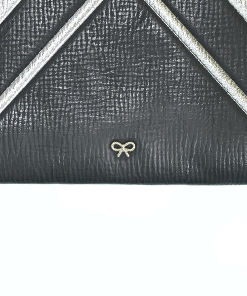 ANYA HINDMARCH 手拿包