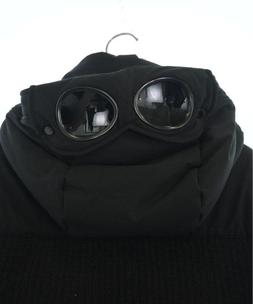 C.P COMPANY 羽絨夾克/背心