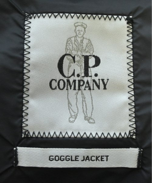 C.P COMPANY 羽絨夾克/背心