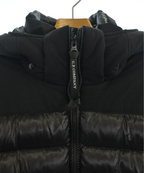 C.P COMPANY 羽絨夾克/背心