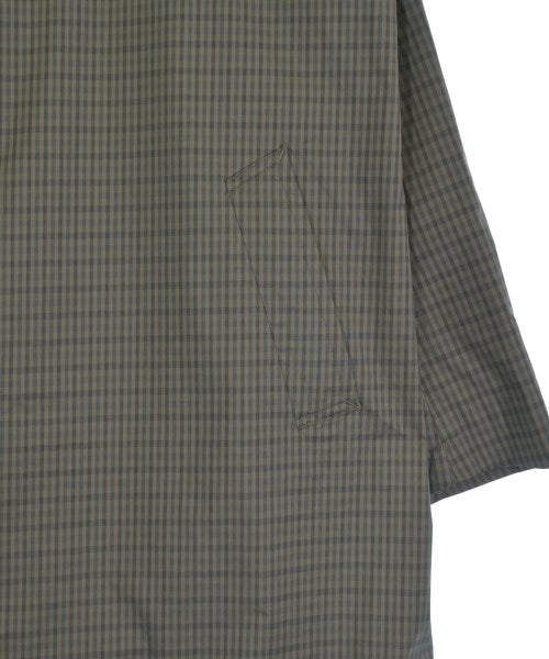 SOVEREIGN 支撐領外套