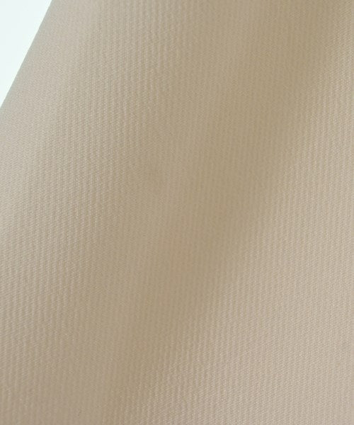 LAUTREAMONT 支撐領外套