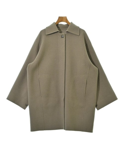 MOGA 支撐領外套