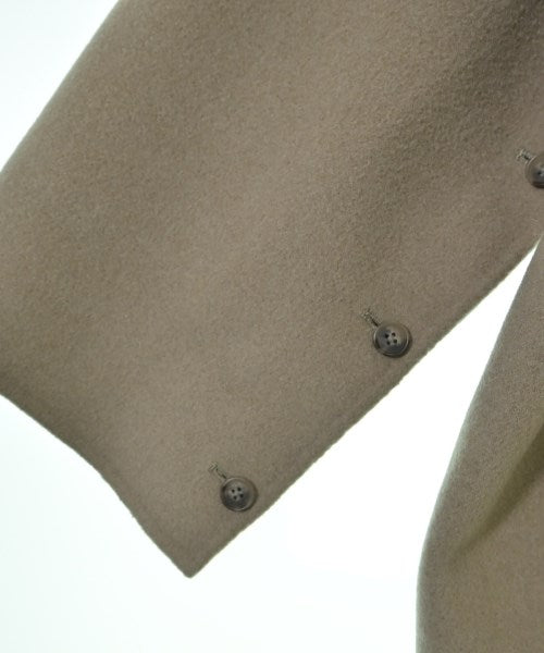 MOGA 支撐領外套