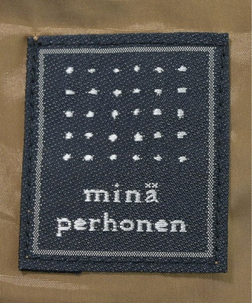 mina perhonen 膝上裙