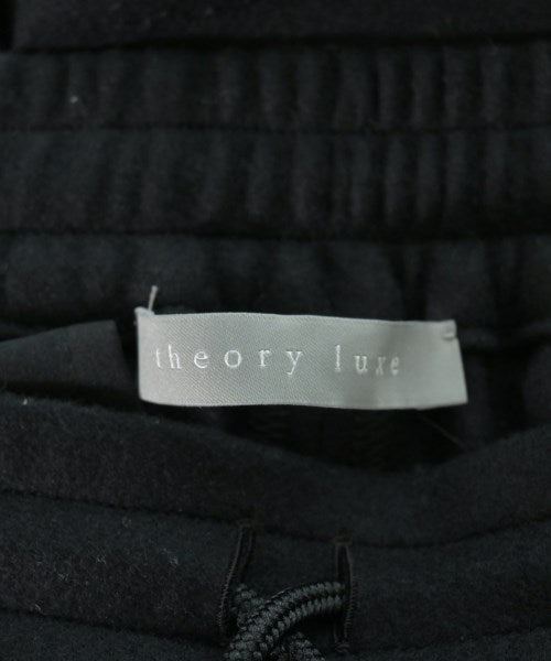 theory luxe 剪裁褲