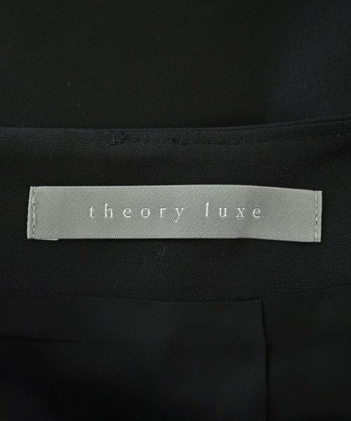 theory luxe 膝上裙