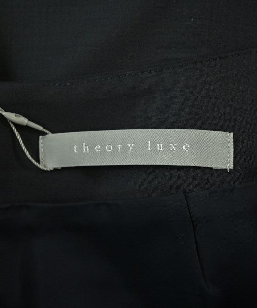theory luxe 膝上裙