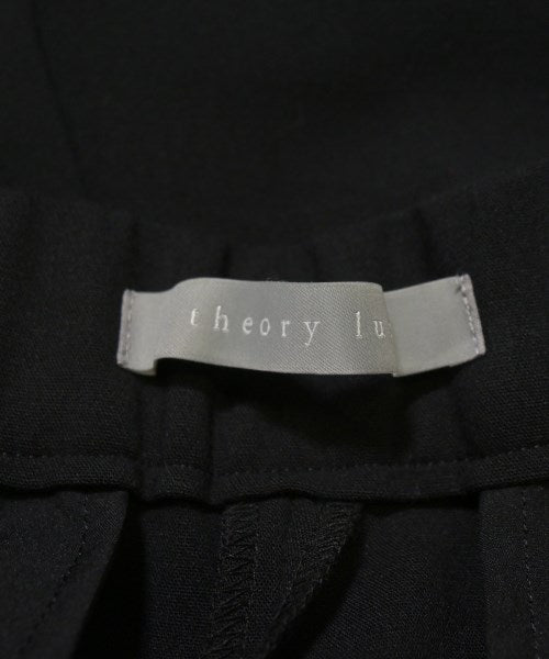 theory luxe 長褲