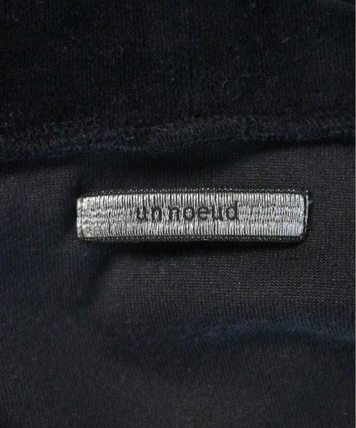 un noeud T恤/上衣