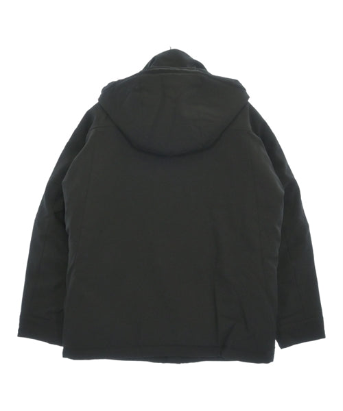 White Mountaineering 羽絨夾克/背心