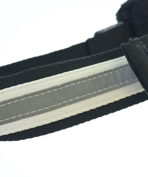 White Mountaineering 肩背包