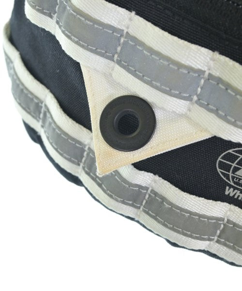 White Mountaineering 肩背包