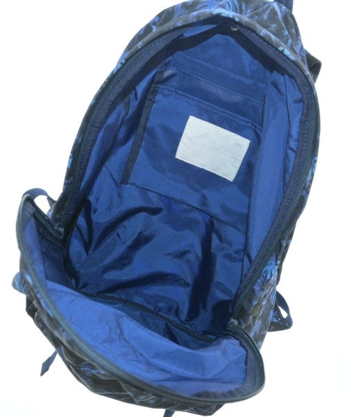 White Mountaineering 背包