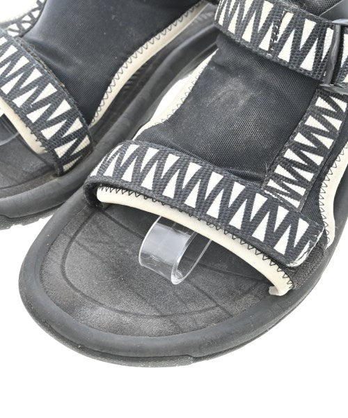 White Mountaineering 涼鞋