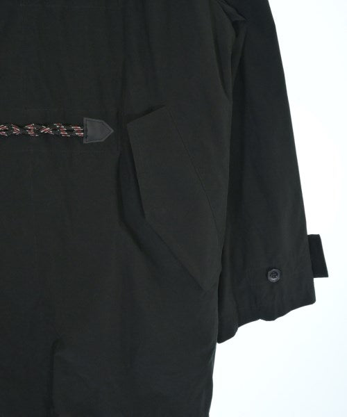 White Mountaineering 羊毛大衣