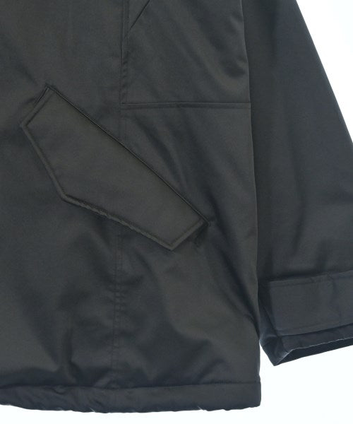 White Mountaineering 羽絨夾克/背心