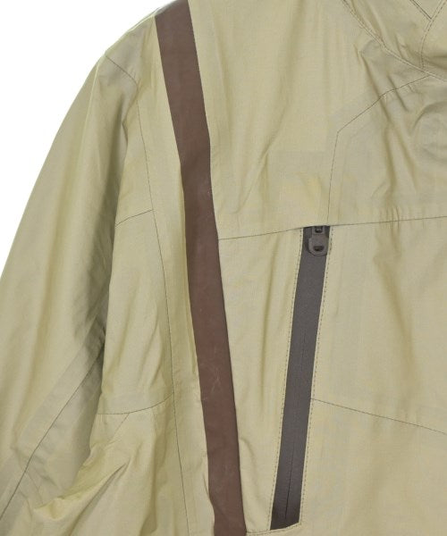 White Mountaineering 山系外套