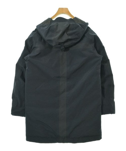 White Mountaineering 羽絨大衣
