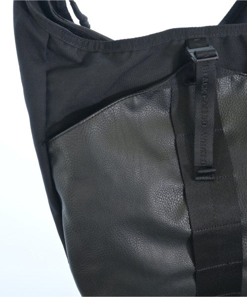 White Mountaineering 肩背包