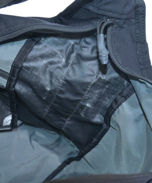 White Mountaineering 肩背包