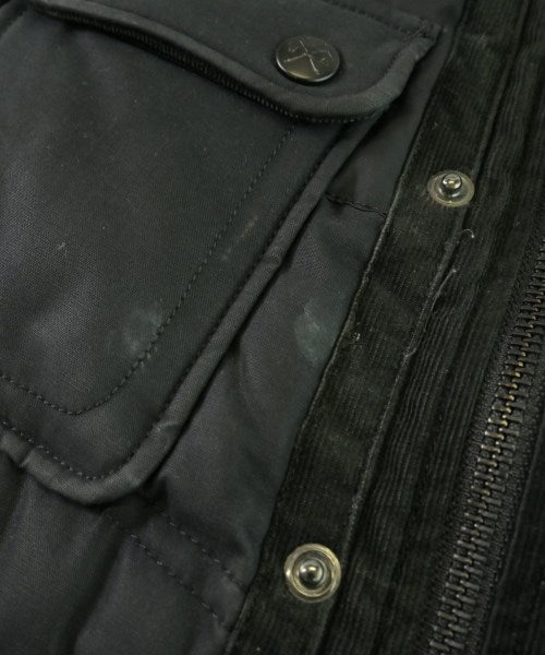 White Mountaineering 羽絨夾克/背心