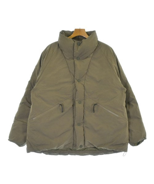 White Mountaineering 羽絨夾克/背心