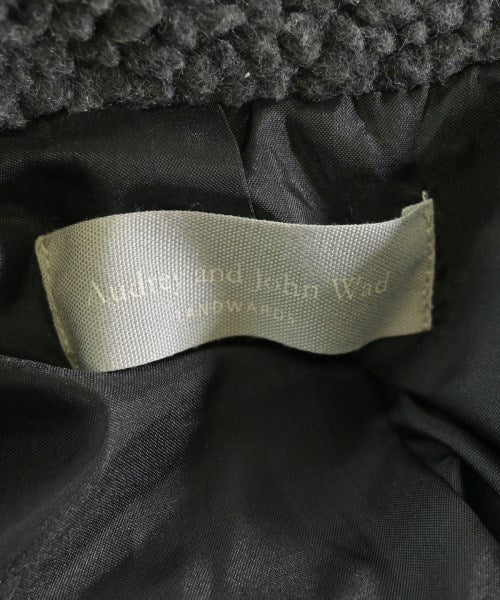 audrey and John Wad 其他大衣