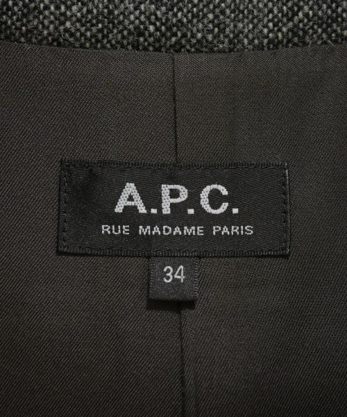A.P.C. 支撐領外套