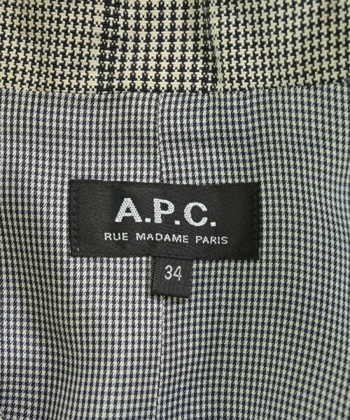 A.P.C. 支撐領外套