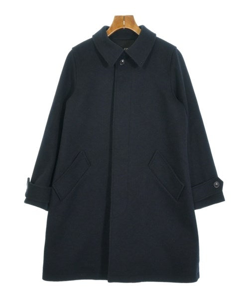A.P.C. 支撐領外套