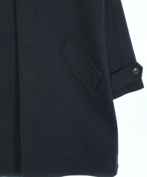 A.P.C. 支撐領外套