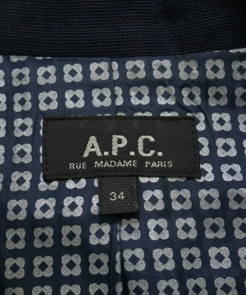 A.P.C. 支撐領外套