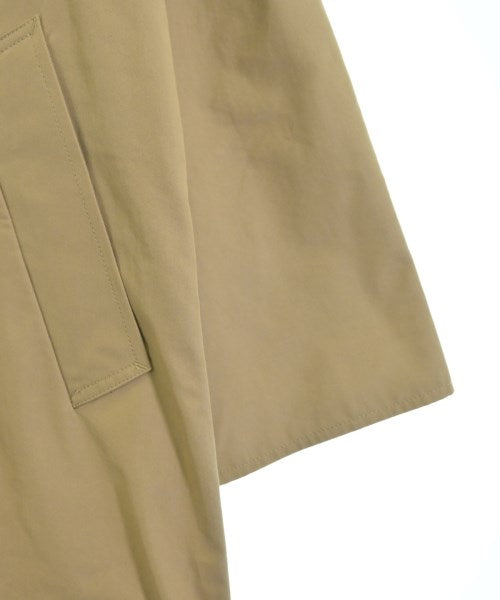 JOURNAL STANDARD 支撐領外套