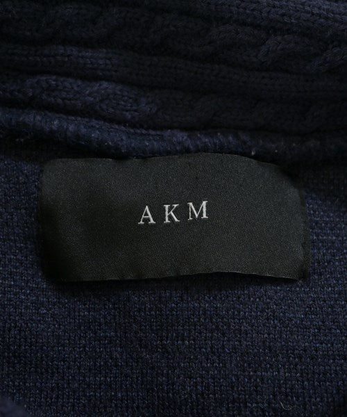 AKM 開襟衫