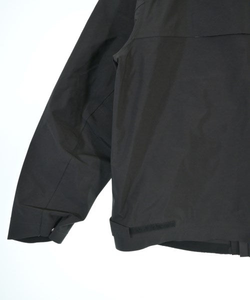 STONE ISLAND 山系外套