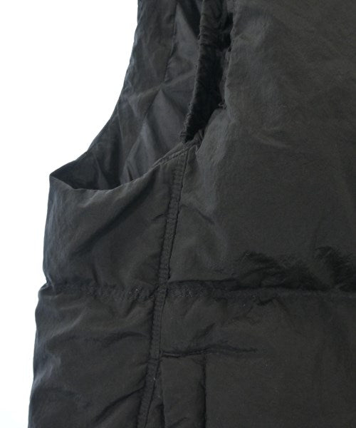 STONE ISLAND 羽絨夾克/背心