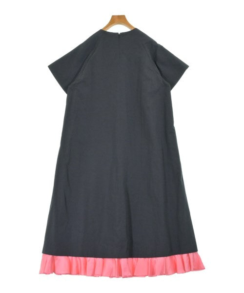 petite robe noire 洋裝